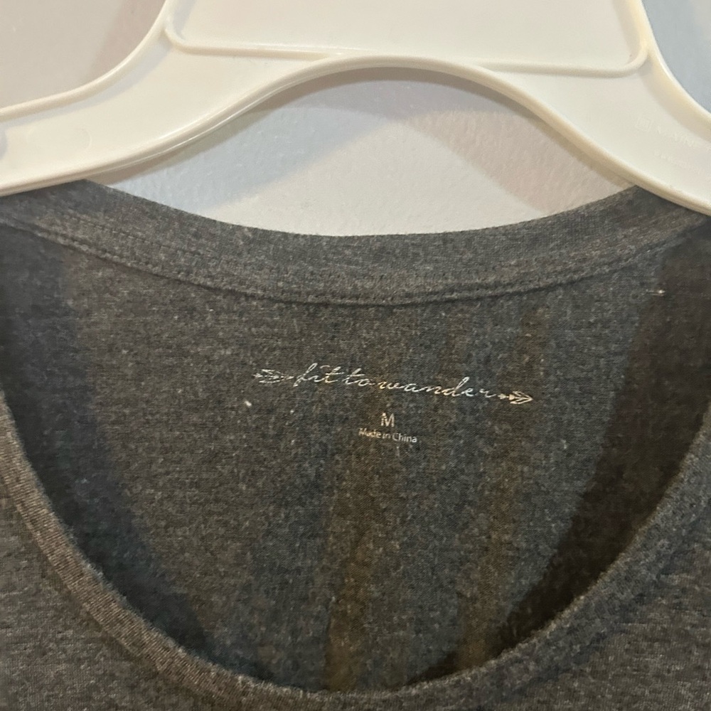 Fit to Wonder flowy Tee size medium in grey - Picture 3 of 5